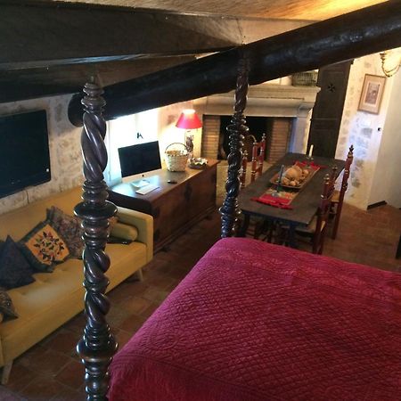 La Sangliere Bed & Breakfast Ampus Exterior photo